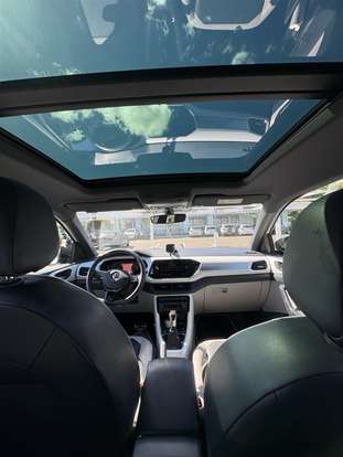 VOLKSWAGEN-T-CROSS-2019