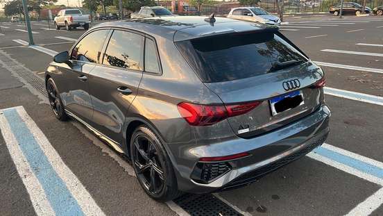 AUDI-A3-2021