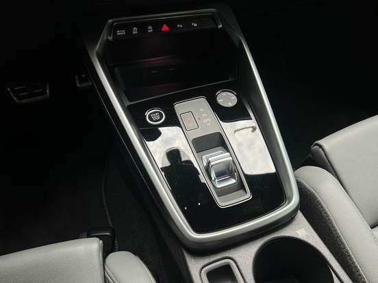 AUDI-A3-2021