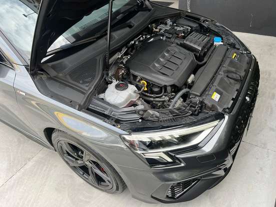 AUDI-A3-2021