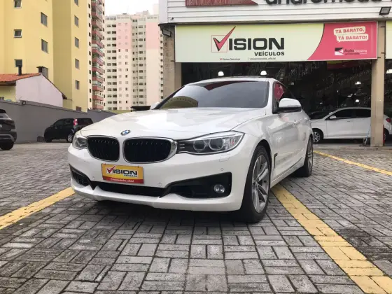 BMW 320i 2.0 GT SPORT 16V TURBO GASOLINA 4P AUTOMÁTICO BMW 320i 2.0 GT SPORT 16V TURBO GASOLINA 4P AUTOMÁTICO