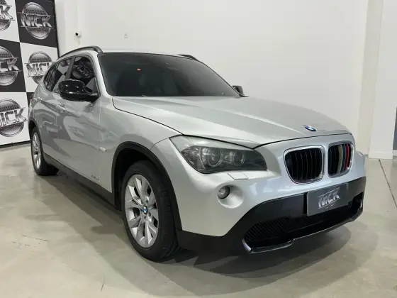 BMW X1 3.0 28I 4X4 24V GASOLINA 4P AUTOMÁTICO BMW X1 3.0 28I 4X4 24V GASOLINA 4P AUTOMÁTICO
