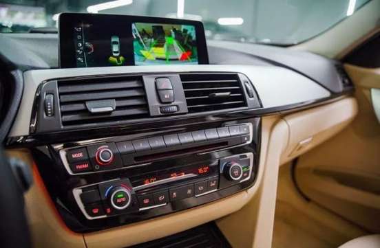 BMW-328i-2016