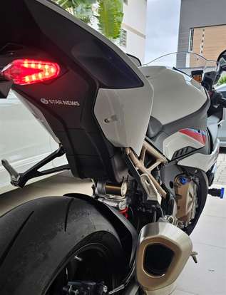 BMW-S 1000 RR M-2022