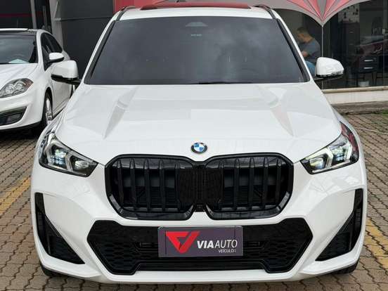 BMW-X1-2.0 16V TURBO GASOLINA SDRIVE20I M SPORT STEPTRONIC BMW-X1-2024