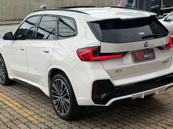 BMW-X1-2.0 16V TURBO GASOLINA SDRIVE20I M SPORT STEPTRONIC BMW-X1-2024