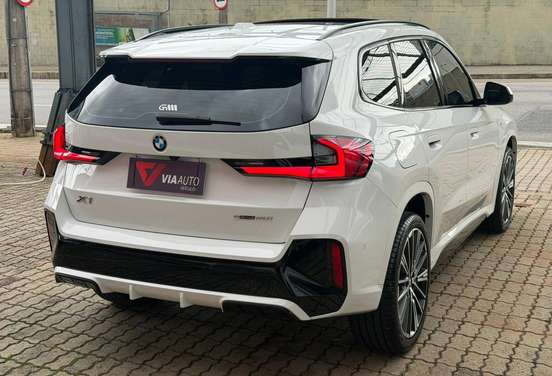 BMW-X1-2024