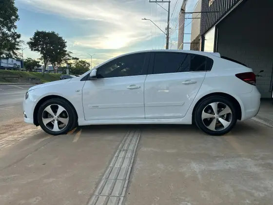 CHEVROLET CRUZE 1.8 LT 16V FLEX 4P AUTOMÁTICO CHEVROLET CRUZE 1.8 LT 16V FLEX 4P AUTOMÁTICO