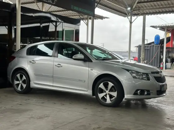 CHEVROLET CRUZE 1.8 LT SPORT6 16V FLEX 4P MANUAL