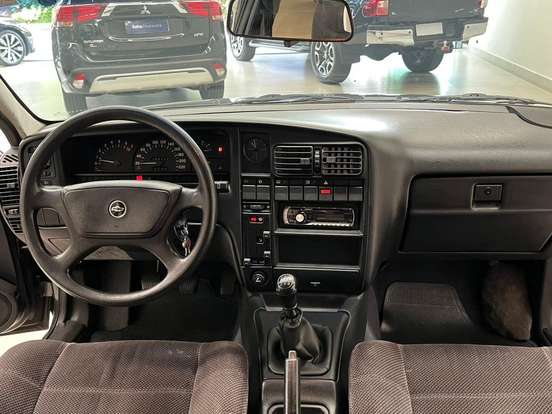 CHEVROLET-OMEGA-2.0 MPFI GL 8V GASOLINA 4P MANUAL CHEVROLET-OMEGA-1992
