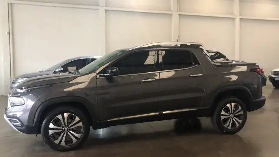 FIAT TORO 1.3 TURBO 270 FLEX VOLCANO AT6 FIAT TORO 1.3 TURBO 270 FLEX VOLCANO AT6