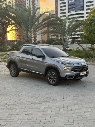 FIAT TORO 2.0 16V TURBO DIESEL VOLCANO 4WD AT9
