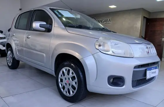 FIAT UNO 1.0 EVO VIVACE 8V FLEX 4P MANUAL FIAT UNO 1.0 EVO VIVACE 8V FLEX 4P MANUAL