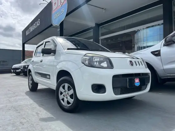 FIAT UNO 1.0 EVO VIVACE 8V FLEX 4P MANUAL