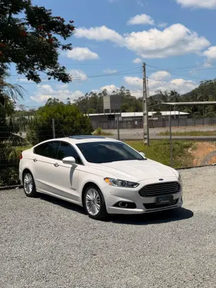 FORD FUSION 2.0 TITANIUM 16V HÍBRIDO 4P AUTOMÁTICO