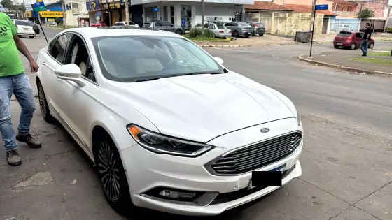 FORD FUSION 2.0 TITANIUM AWD 16V GASOLINA 4P AUTOMÁTICO FORD FUSION 2.0 TITANIUM AWD 16V GASOLINA 4P AUTOMÁTICO