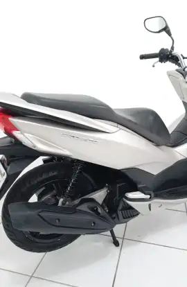 HONDA-PCX-2017