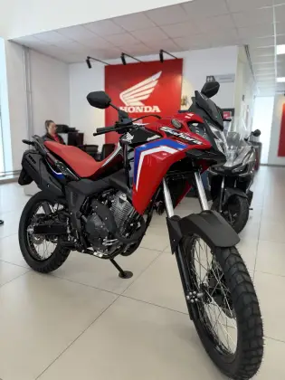HONDA XRE 300 SAHARA RALLY 