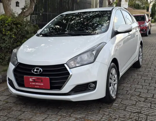 HYUNDAI HB20 1.6 COMFORT PLUS 16V FLEX 4P AUTOMÁTICO HYUNDAI HB20 1.6 COMFORT PLUS 16V FLEX 4P AUTOMÁTICO