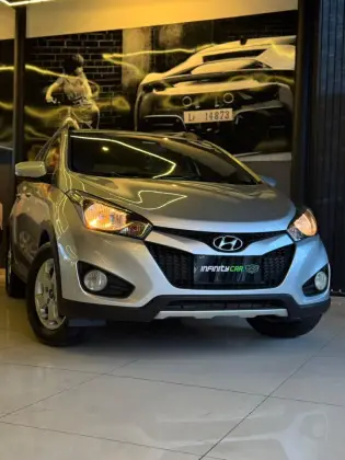 HYUNDAI HB20X 1.6 16V PREMIUM FLEX 4P AUTOMÁTICO HYUNDAI HB20X 1.6 16V PREMIUM FLEX 4P AUTOMÁTICO