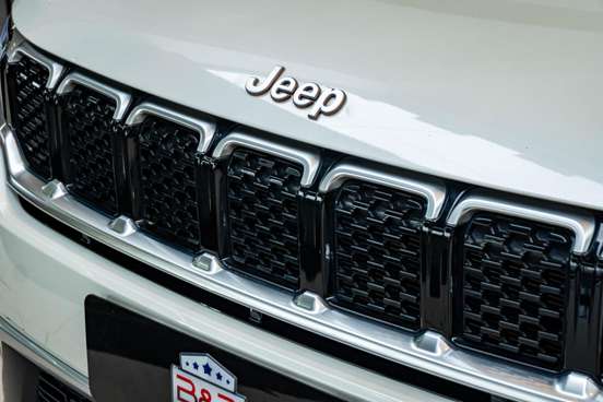 JEEP-COMMANDER-1.3 T270 TURBO FLEX LIMITED AT6 JEEP-COMMANDER-2023