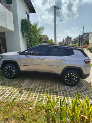 JEEP-COMPASS-2021