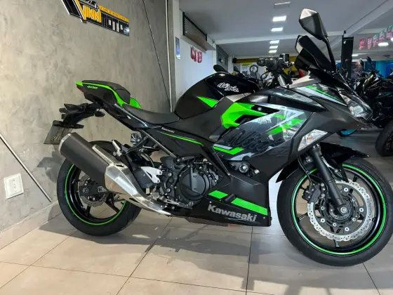 KAWASAKI NINJA 400 
