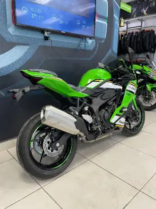 KAWASAKI-NINJA ZX-4R KAWASAKI-NINJA ZX-4R-2025