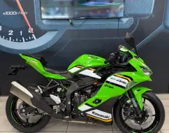 KAWASAKI NINJA ZX-4RR KAWASAKI NINJA ZX-4RR