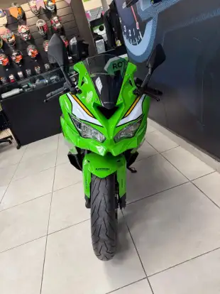 KAWASAKI-NINJA ZX-4RR-2026