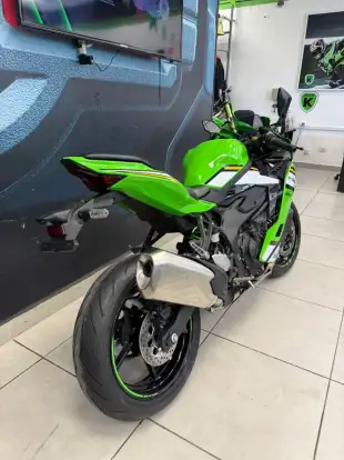 KAWASAKI-NINJA ZX-4RR-2026