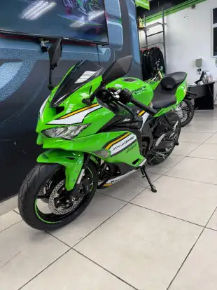 KAWASAKI-NINJA ZX-4RR-2026