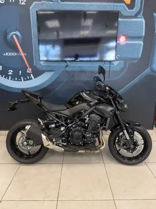 KAWASAKI Z900 