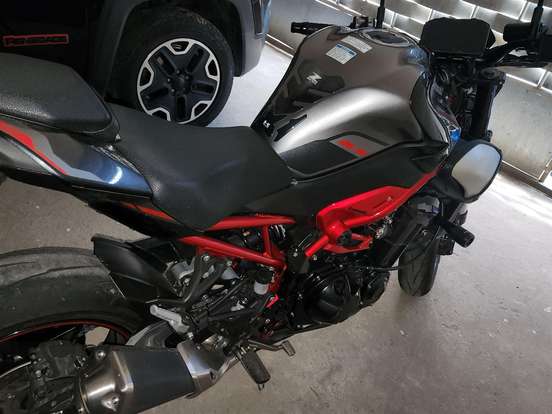 KAWASAKI-Z900 KAWASAKI-Z900-2025