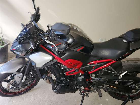KAWASAKI-Z900 KAWASAKI-Z900-2025