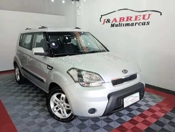 KIA SOUL 1.6 EX 16V FLEX 4P MANUAL KIA SOUL 1.6 EX 16V FLEX 4P MANUAL