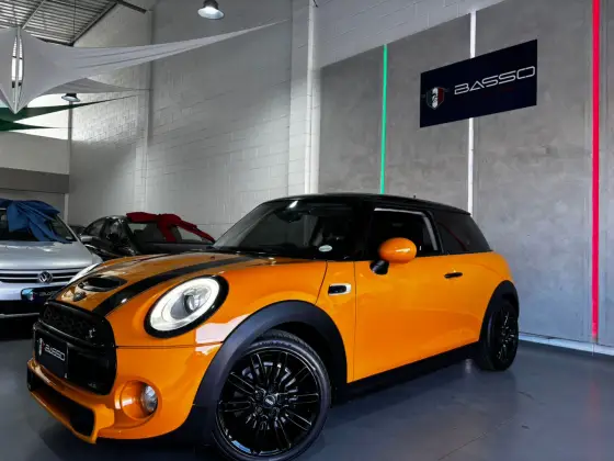 MINI COOPER 2.0 S EXCLUSIVE 16V TURBO GASOLINA 2P AUTOMÁTICO MINI COOPER 2.0 S EXCLUSIVE 16V TURBO GASOLINA 2P AUTOMÁTICO