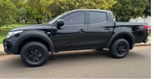 MITSUBISHI L200 TRITON 2.4 16V TURBO DIESEL OUTDOOR GLS CD 4X4 AUTOMÁTICO