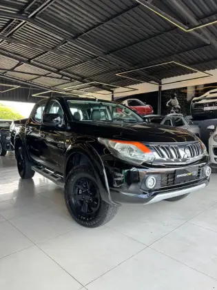 MITSUBISHI L200 TRITON 2.4 16V TURBO DIESEL SPORT GLS CD 4P 4X4 MANUAL MITSUBISHI L200 TRITON 2.4 16V TURBO DIESEL SPORT GLS CD 4P 4X4 MANUAL