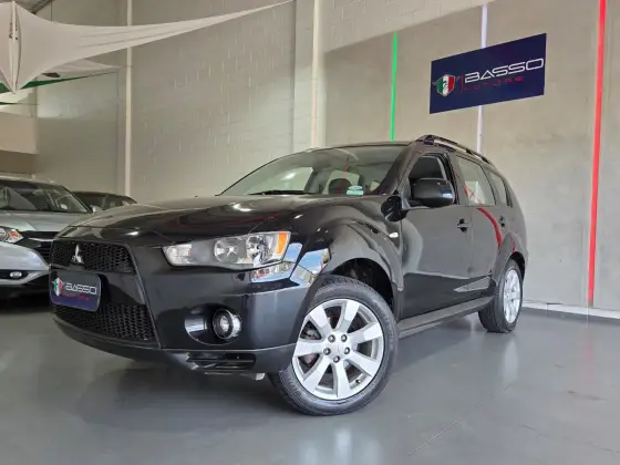 MITSUBISHI OUTLANDER 2.4 4X4 16V GASOLINA 4P AUTOMÁTICO MITSUBISHI OUTLANDER 2.4 4X4 16V GASOLINA 4P AUTOMÁTICO