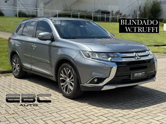MITSUBISHI OUTLANDER 3.0 GT 4X4 V6 24V GASOLINA 4P AUTOMÁTICO