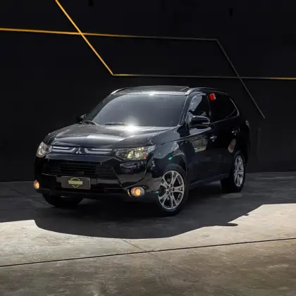 MITSUBISHI OUTLANDER 3.0 GT 4X4 V6 24V GASOLINA 4P AUTOMÁTICO