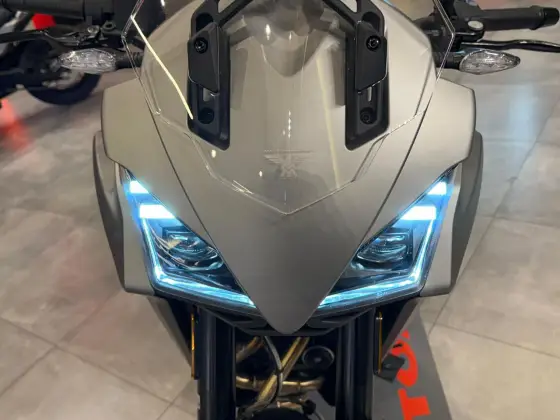 MOTO MORINI X-CAPE 