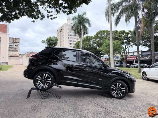 NISSAN-KICKS-2023