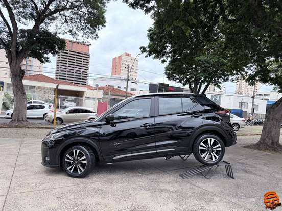 NISSAN-KICKS-2023
