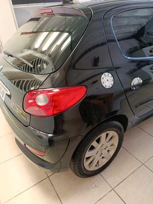 PEUGEOT-207-2009