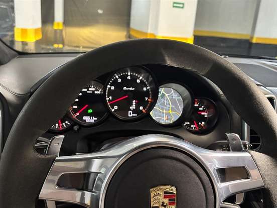 PORSCHE-CAYENNE-4.8 4X4 V8 32V TURBO GASOLINA 4P TIPTRONIC PORSCHE-CAYENNE-2011