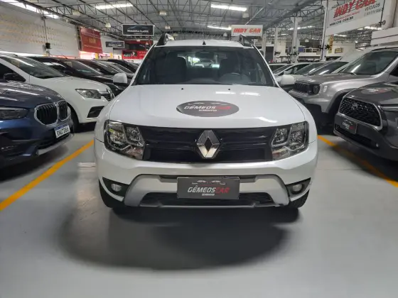 RENAULT DUSTER 1.6 16V SCE FLEX DYNAMIQUE MANUAL RENAULT DUSTER 1.6 16V SCE FLEX DYNAMIQUE MANUAL