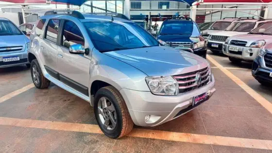 RENAULT DUSTER 2.0 DYNAMIQUE 4X2 16V FLEX 4P AUTOMÁTICO RENAULT DUSTER 2.0 DYNAMIQUE 4X2 16V FLEX 4P AUTOMÁTICO