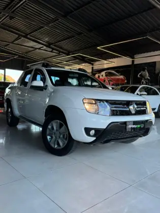 RENAULT DUSTER OROCH 1.6 16V SCE FLEX DYNAMIQUE MANUAL RENAULT DUSTER OROCH 1.6 16V SCE FLEX DYNAMIQUE MANUAL